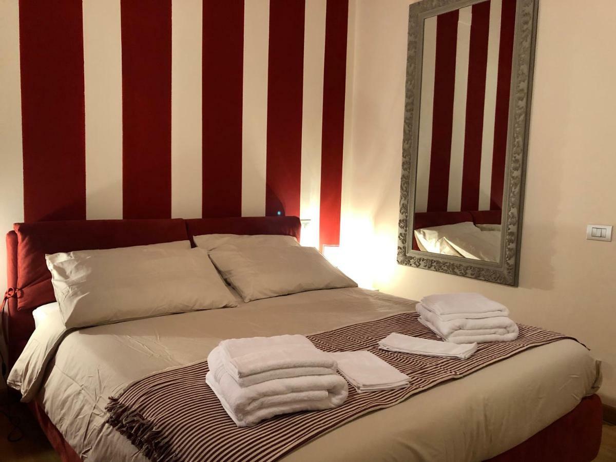 Apartmán La Via Degli Artisti Arona Exteriér fotografie