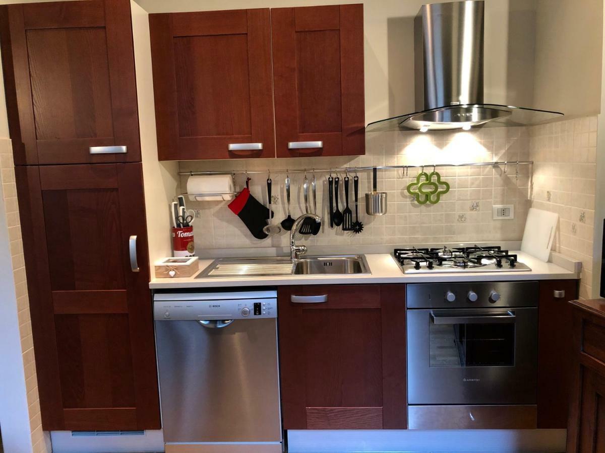 Apartmán La Via Degli Artisti Arona Exteriér fotografie