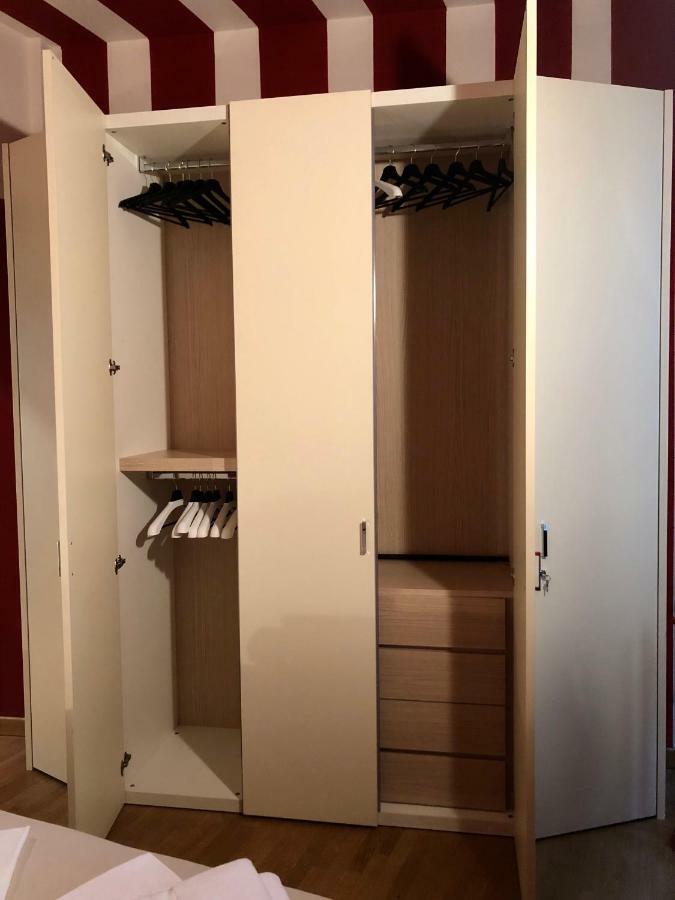 Apartmán La Via Degli Artisti Arona Exteriér fotografie