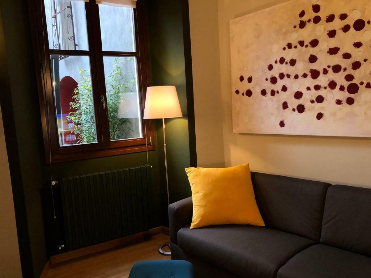 Apartmán La Via Degli Artisti Arona Exteriér fotografie