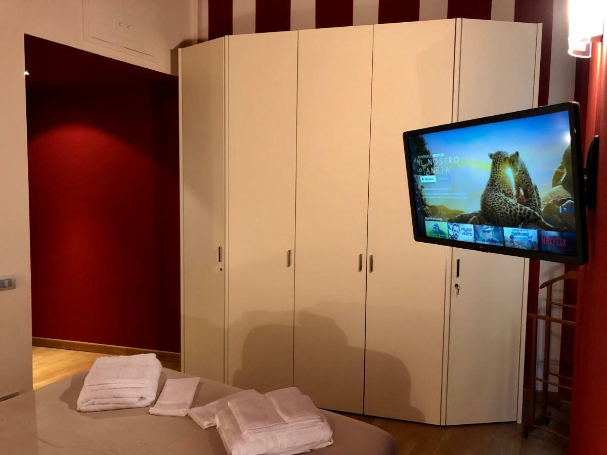 Apartmán La Via Degli Artisti Arona Exteriér fotografie