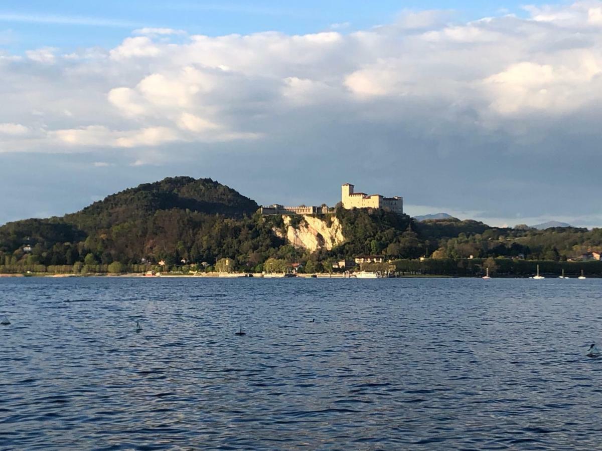 Apartmán La Via Degli Artisti Arona Exteriér fotografie