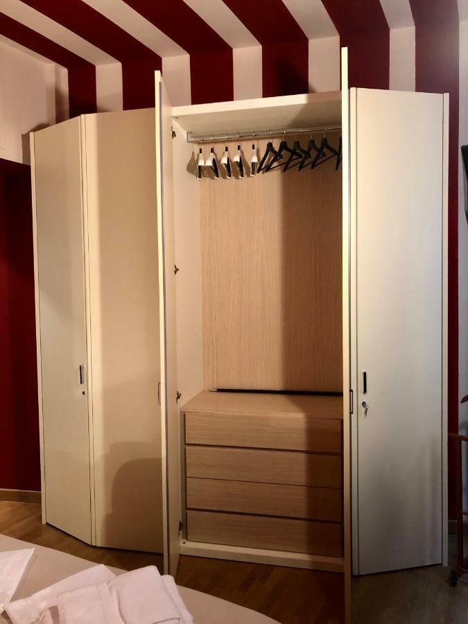 Apartmán La Via Degli Artisti Arona Exteriér fotografie