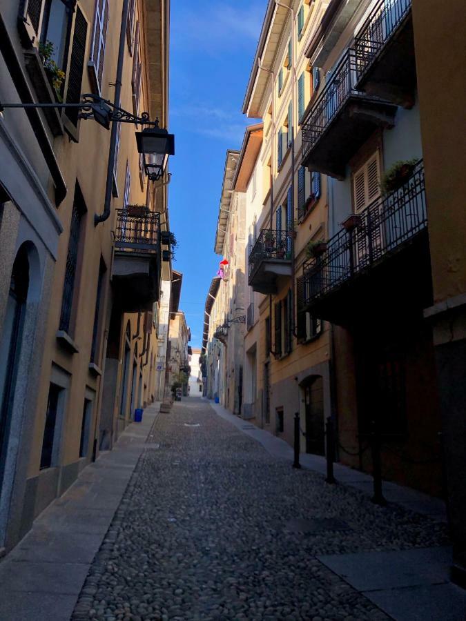 Apartmán La Via Degli Artisti Arona Exteriér fotografie