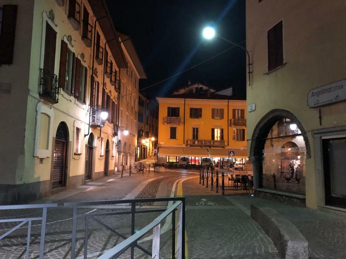 Apartmán La Via Degli Artisti Arona Exteriér fotografie